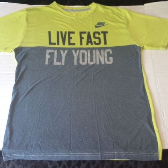 Nike live fast fly young tee shirt - Picture 1 of 6